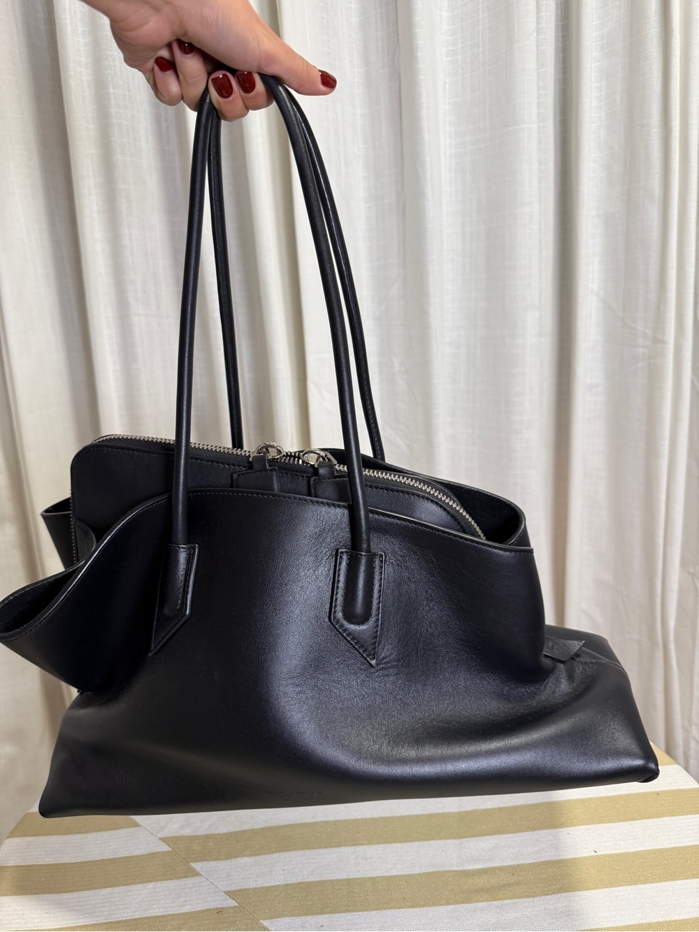The Attico La Passeggiata Medium Top Handle Bag in black - Picture 2 of 10